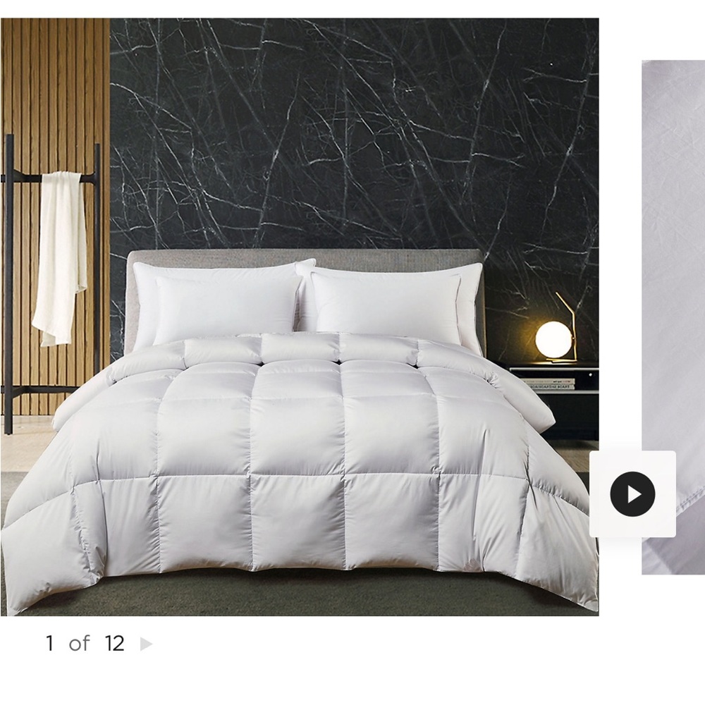 Hotel suite comforter